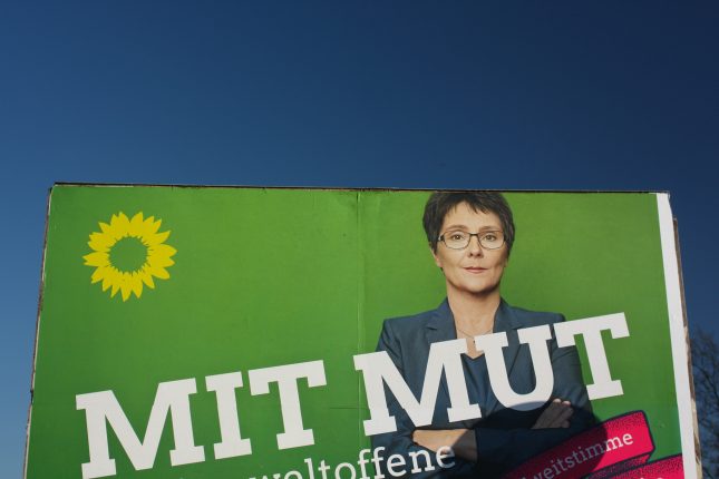 Die Grünen werben dieses Jahr mit Mut und Sonnenblume, oft aber ohne ihren Namen „Bündnis 90/Die Grünen“.