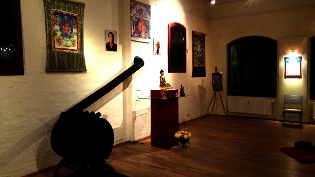 Der Meditationsraum im Buddhistischen Zentrum.